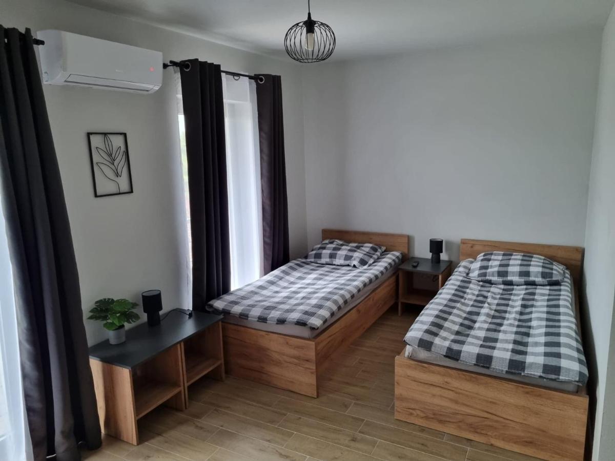 Pokoje Pod Wietrznia Kielce Luaran gambar